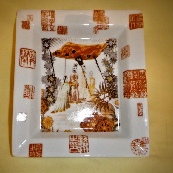 (*)*** Fringe Studio *** Decorative PLATE - Picture 1 of 2